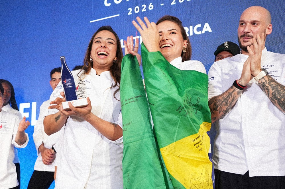  Ana Flavia Batista Graciolli  with her mentor Mirela Rafaneli Peres Santos
