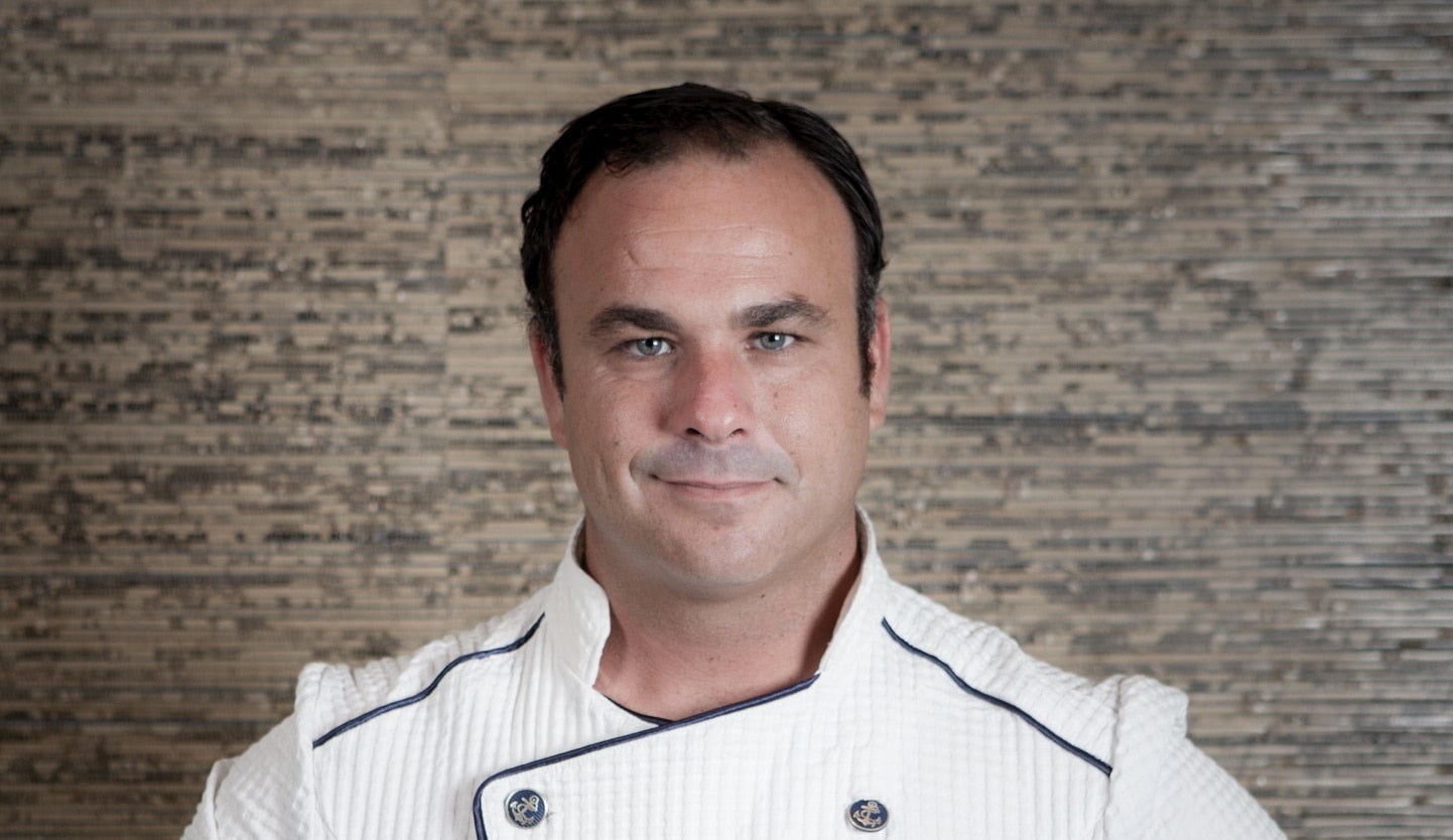 Chef mika leon